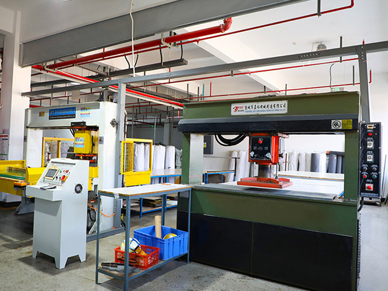 Rezanje nogometne kože